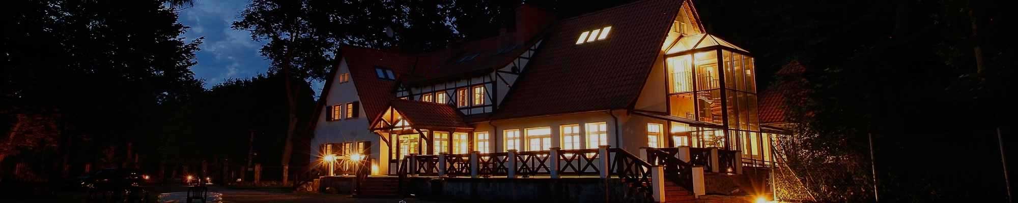 Pokoje z widokiem na las w Leśniczówce Nibork